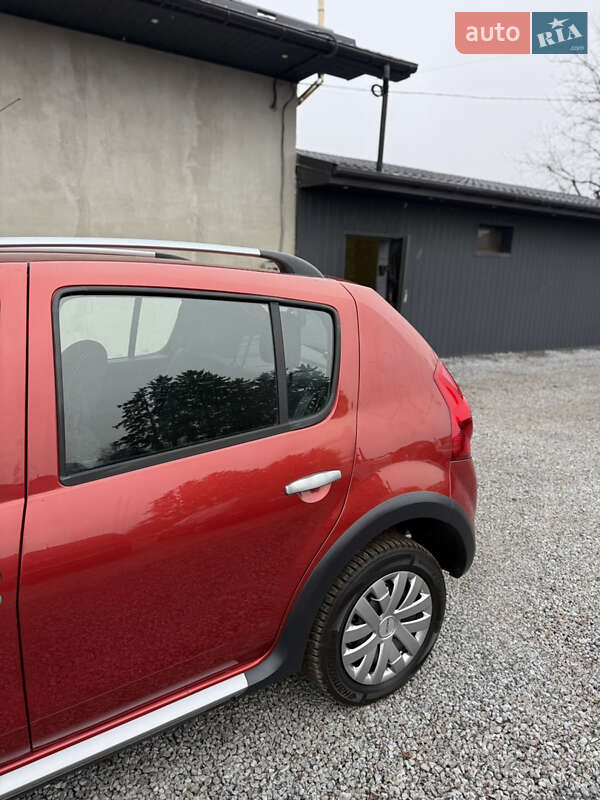 Внедорожник / Кроссовер Dacia Sandero StepWay 2011 в Луцке фото 18 Внедорожник / Кроссовер Dacia Sandero StepWay 2011 в Луцке