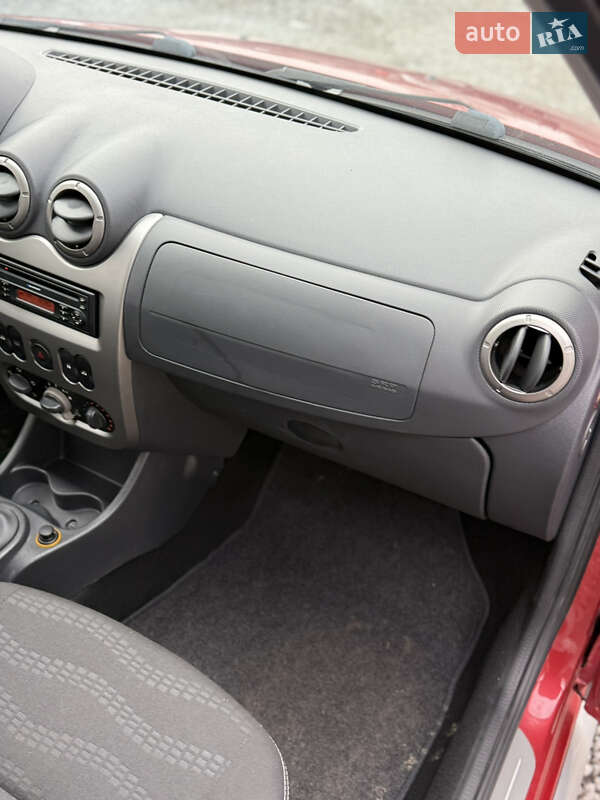 Внедорожник / Кроссовер Dacia Sandero StepWay 2011 в Луцке фото 74 Внедорожник / Кроссовер Dacia Sandero StepWay 2011 в Луцке