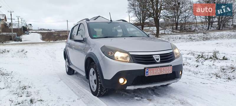 Внедорожник / Кроссовер Dacia Sandero StepWay 2011 в Ровно