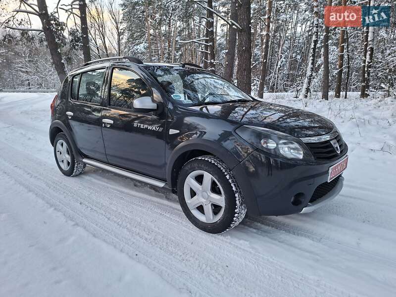 Внедорожник / Кроссовер Dacia Sandero StepWay 2010 в Кролевце фото 2 Внедорожник / Кроссовер Dacia Sandero StepWay 2010 в Кролевце