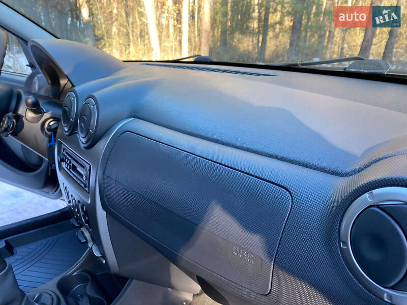 Внедорожник / Кроссовер Dacia Sandero StepWay 2012 в Радивилове фото 91 Внедорожник / Кроссовер Dacia Sandero StepWay 2012 в Радивилове