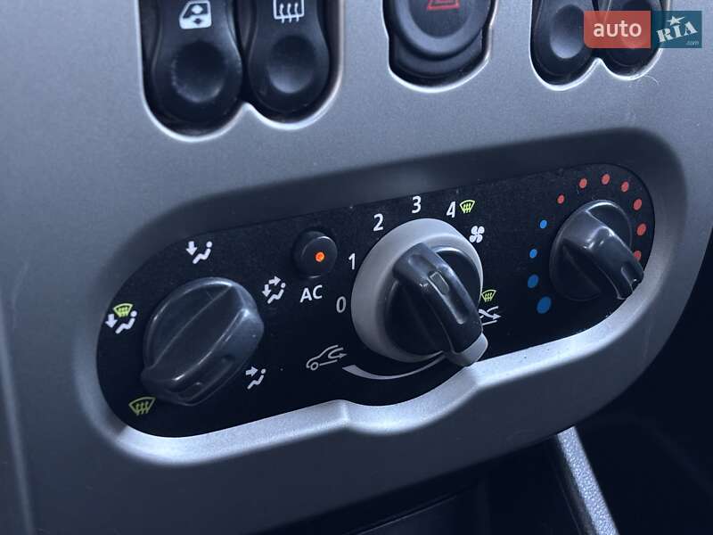 Позашляховик / Кросовер Dacia Sandero StepWay 2010 в Красилові фото 113 Позашляховик / Кросовер Dacia Sandero StepWay 2010 в Красилові