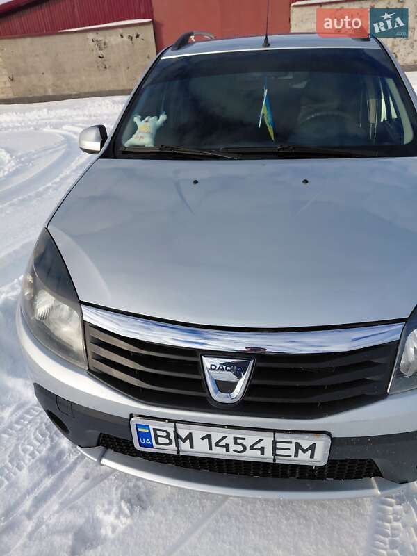 Позашляховик / Кросовер Dacia Sandero StepWay 2012 в Шостці