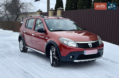 Внедорожник / Кроссовер Dacia Sandero StepWay 2011 в Гадяче