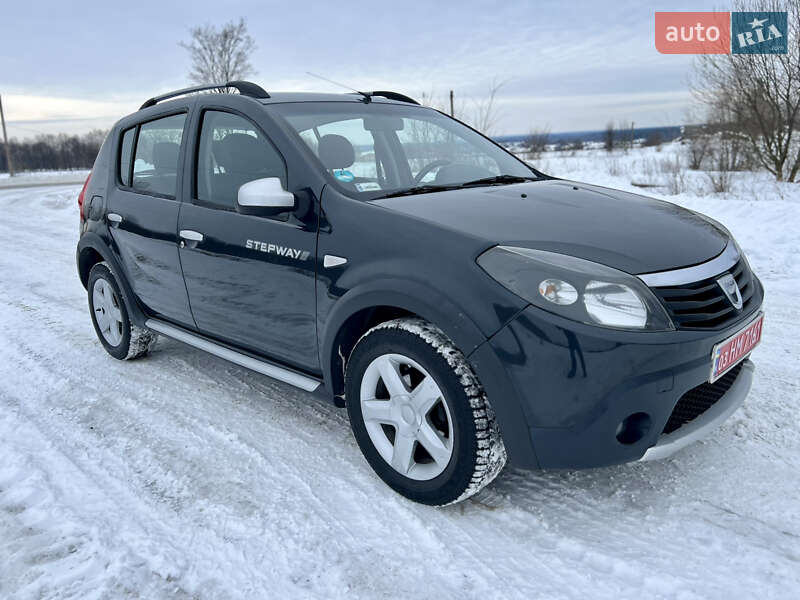 Dacia Sandero StepWay 2011 Dacia Sandero StepWay 2011