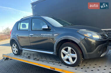Позашляховик / Кросовер Dacia Sandero StepWay 2012 в Володимирі