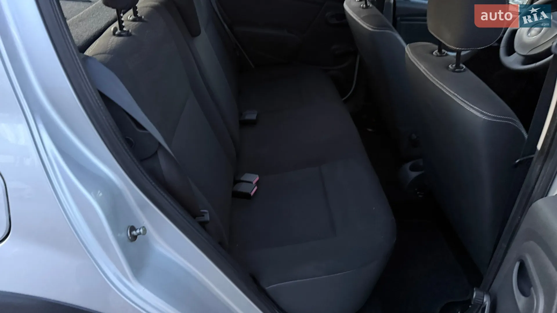 2010 Dacia Sandero - мініатюра 22