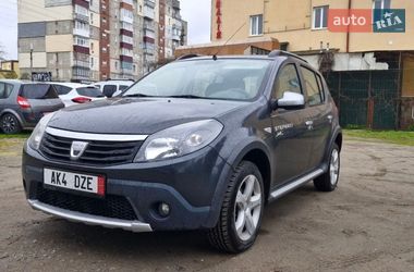 Внедорожник / Кроссовер Dacia Sandero StepWay 2009 в Красилове