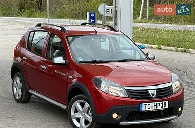 Внедорожник / Кроссовер Dacia Sandero StepWay 2010 в Красилове