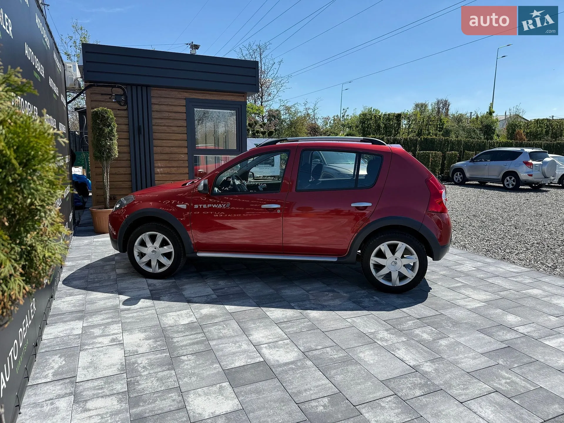 2010 Dacia Sandero - мініатюра 12