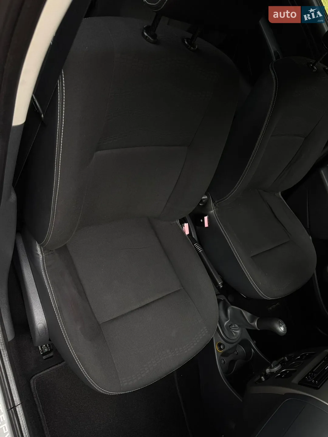 2011 Dacia Sandero - мініатюра 21