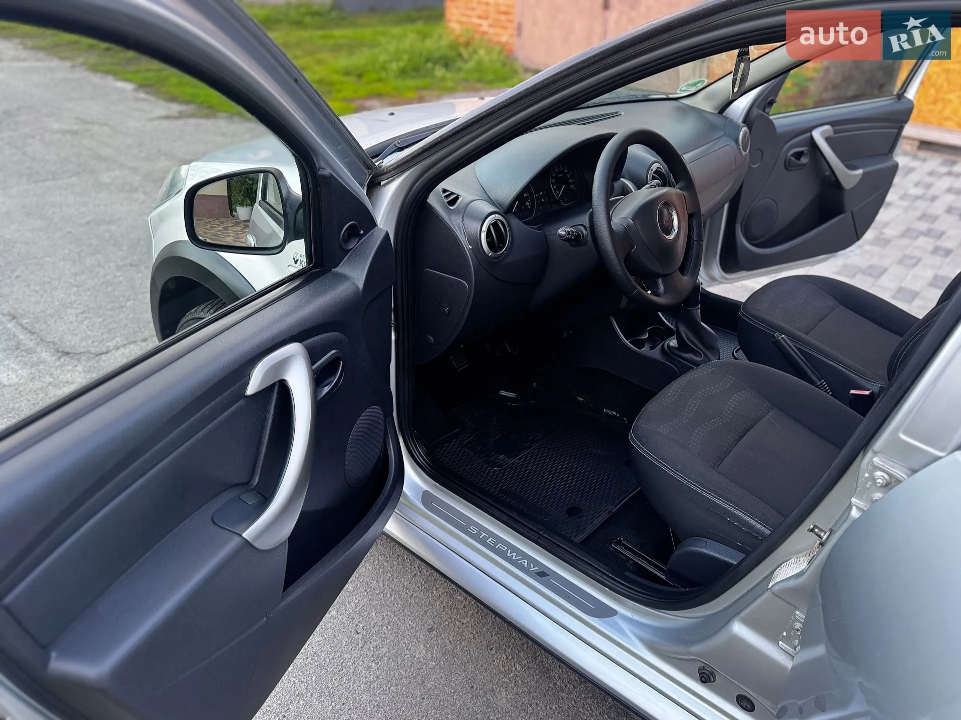 2011 Dacia Sandero - мініатюра 5