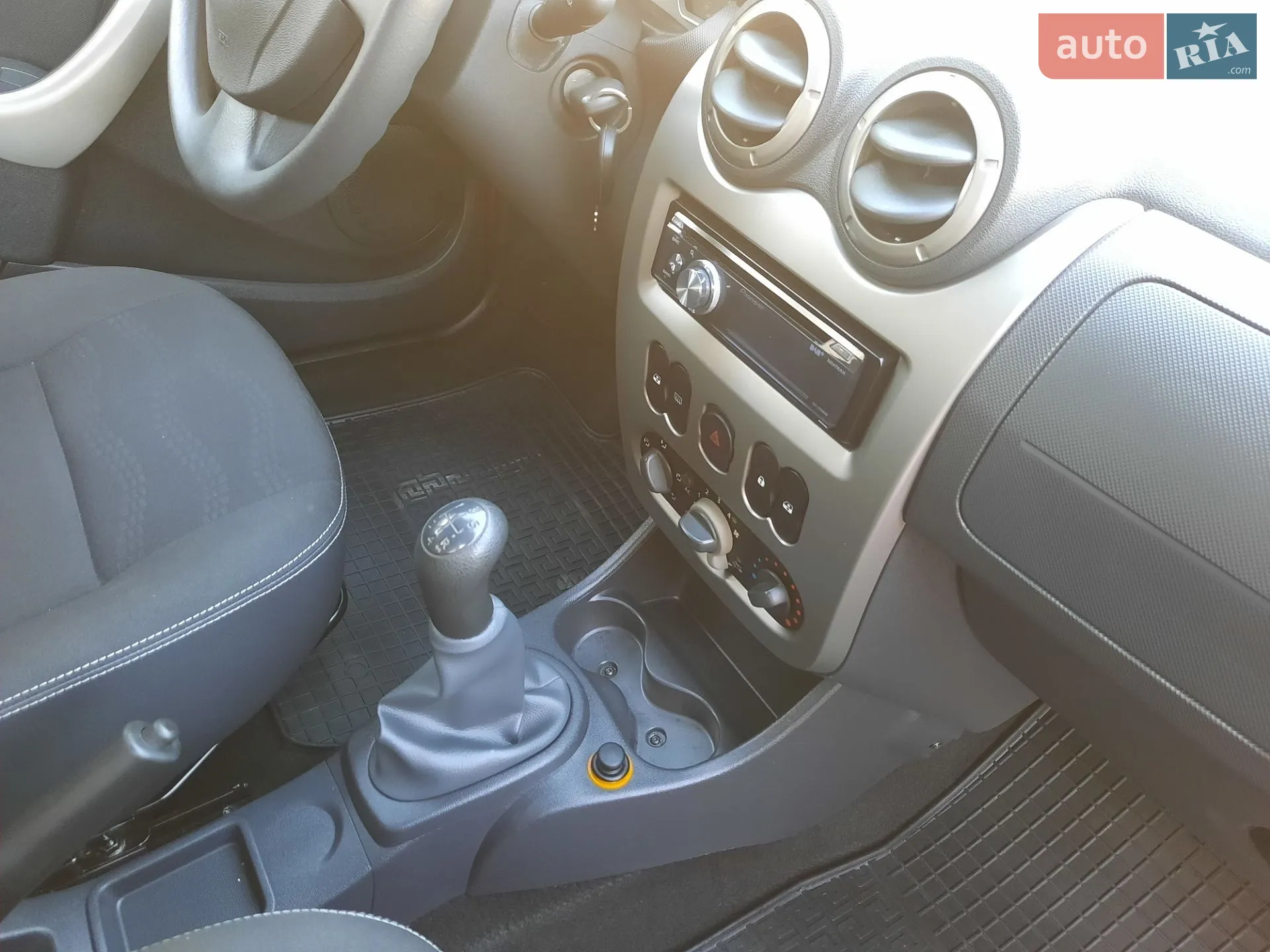 2010 Dacia Sandero - мініатюра 50