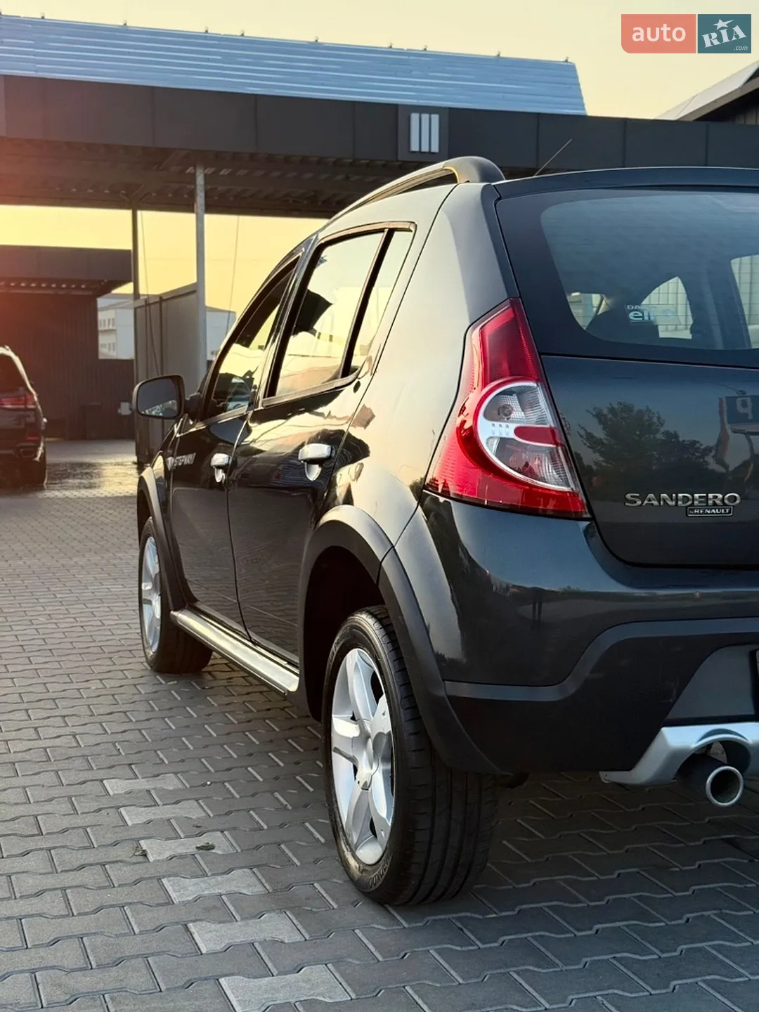 2010 Dacia Sandero - мініатюра 23
