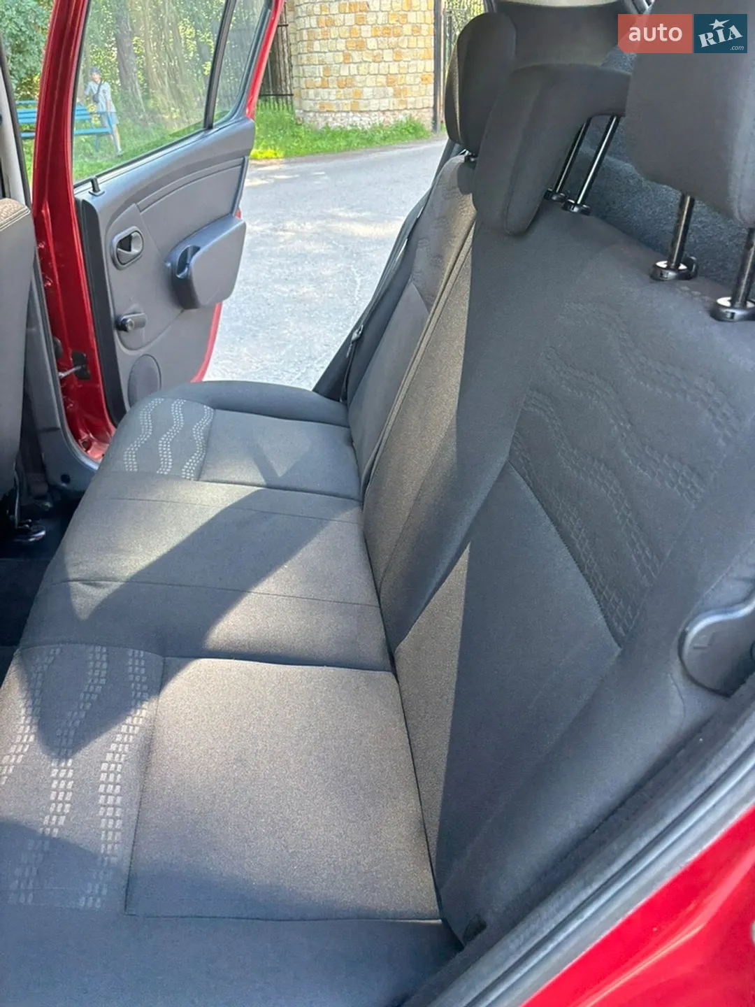 2011 Dacia Sandero - мініатюра 15