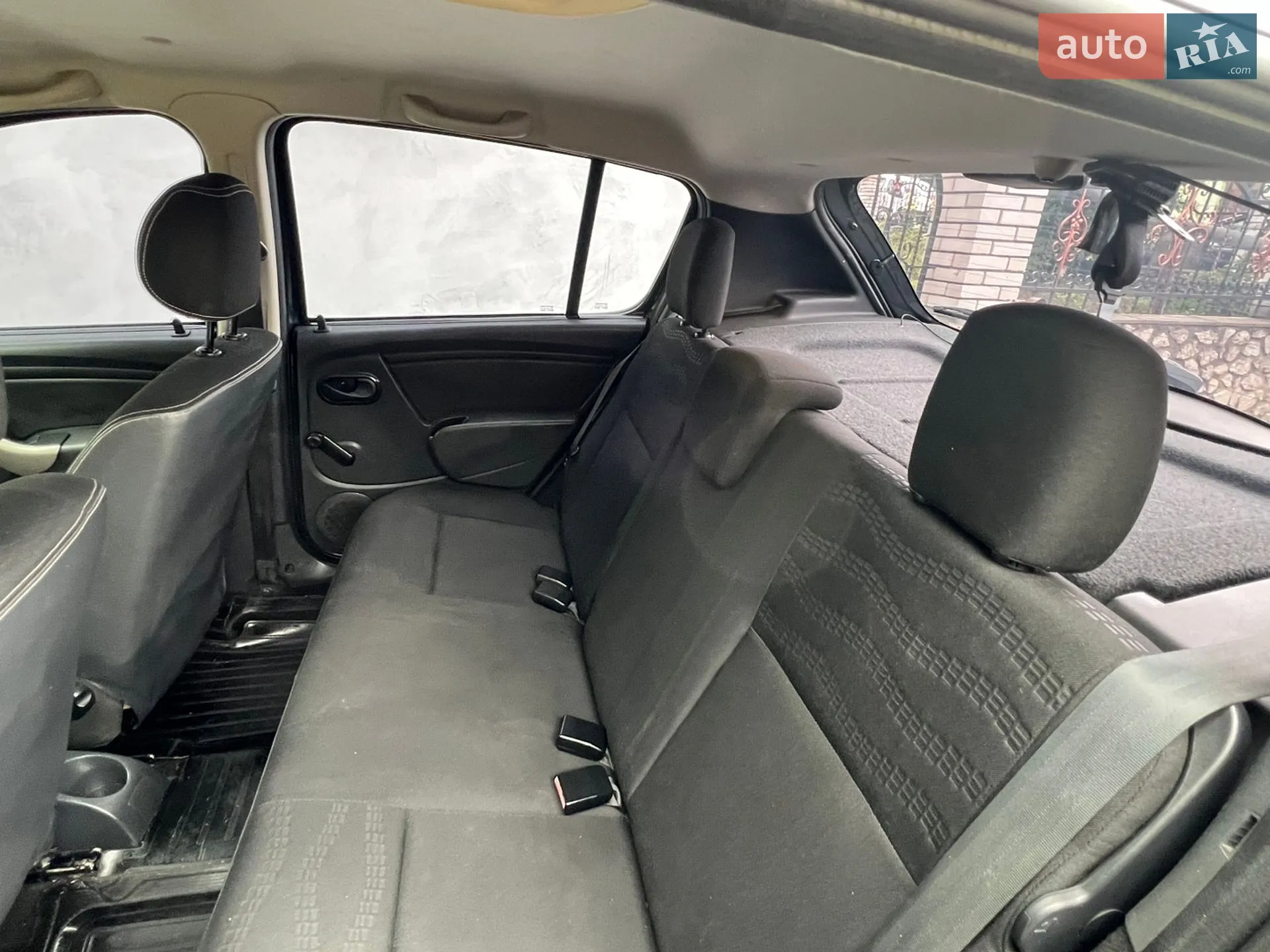 2010 Dacia Sandero - мініатюра 26