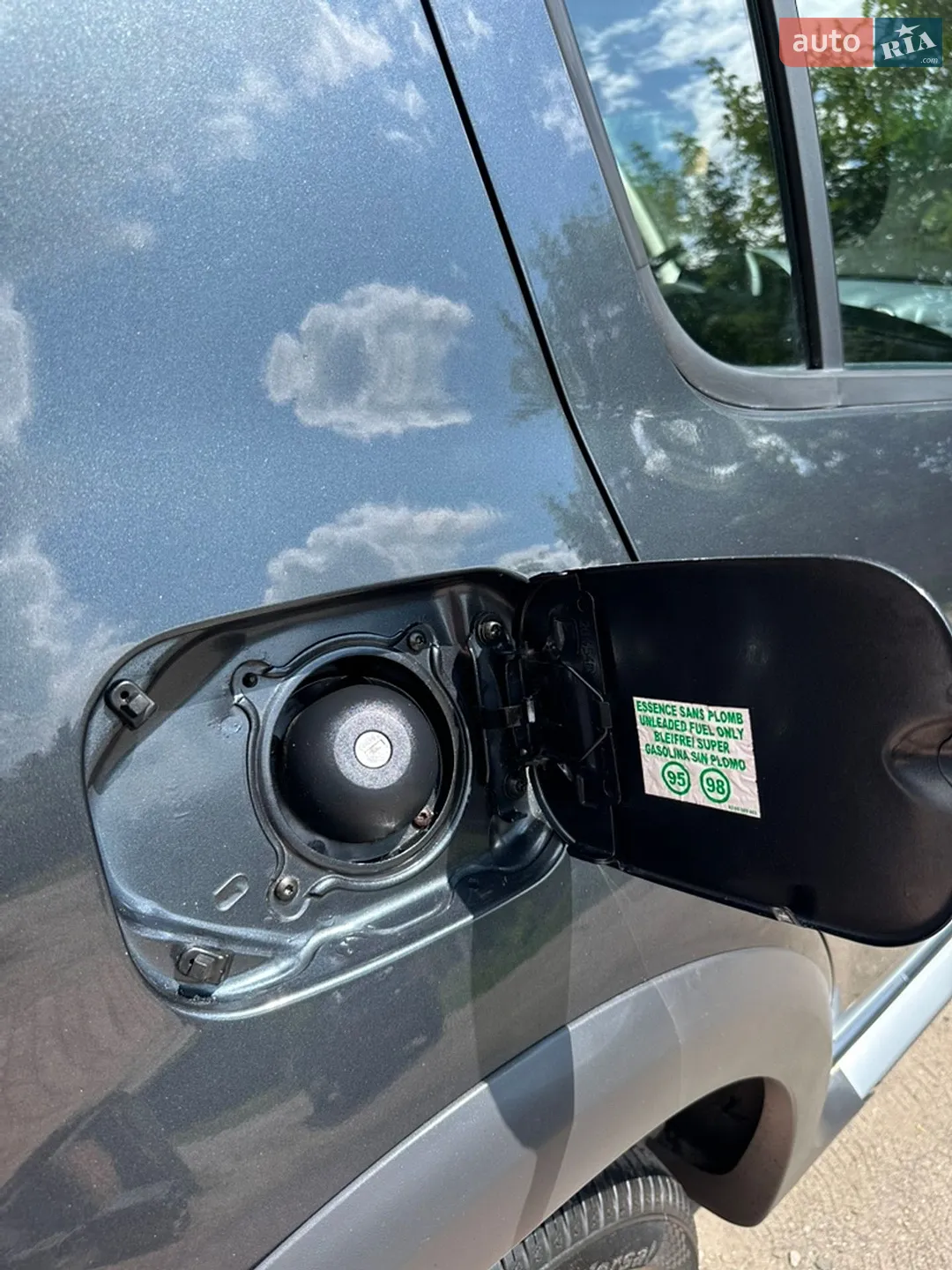 2010 Dacia Sandero - мініатюра 41