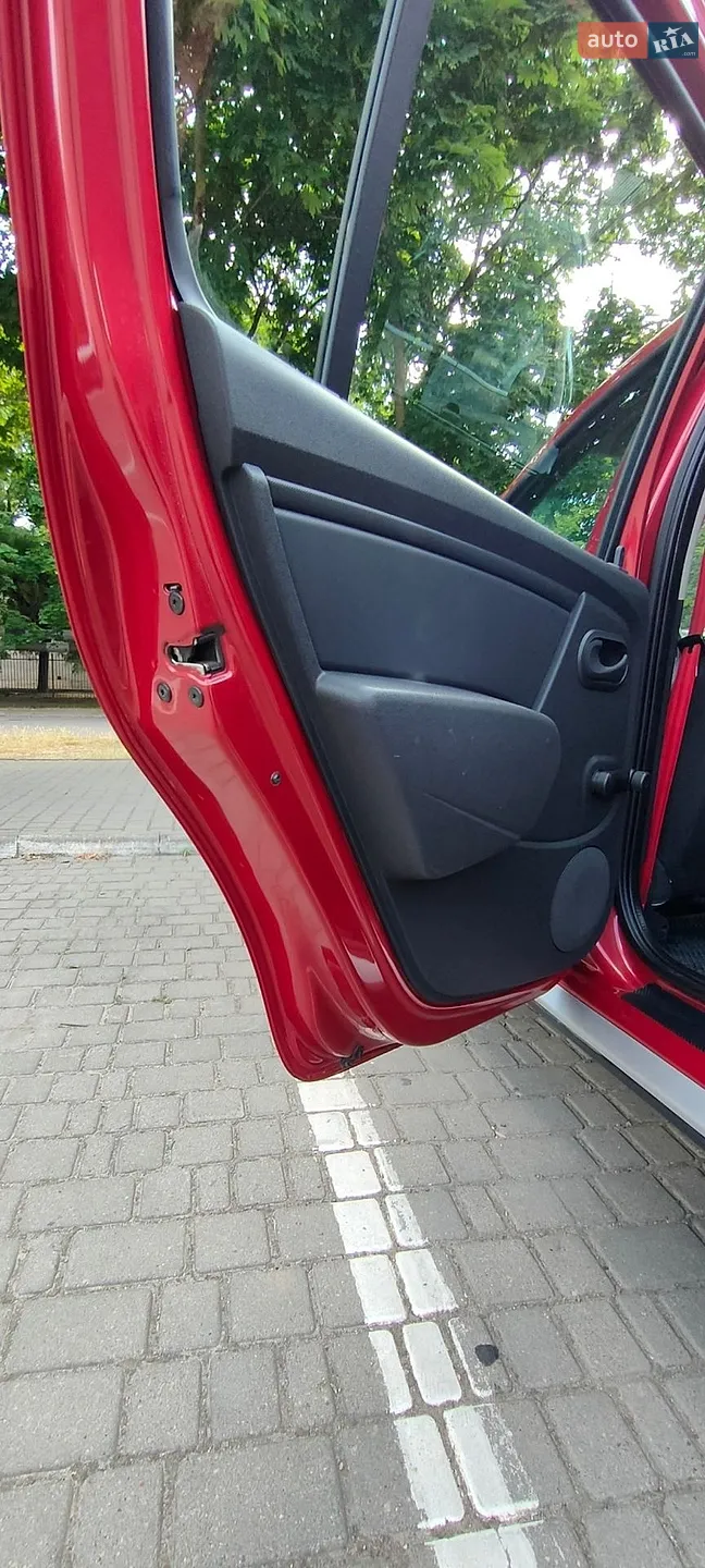 2012 Dacia Sandero - мініатюра 30