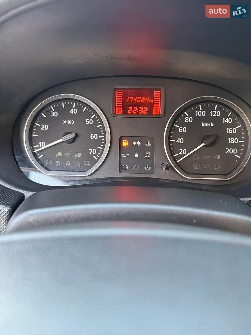 2012 Dacia Sandero - мініатюра 32