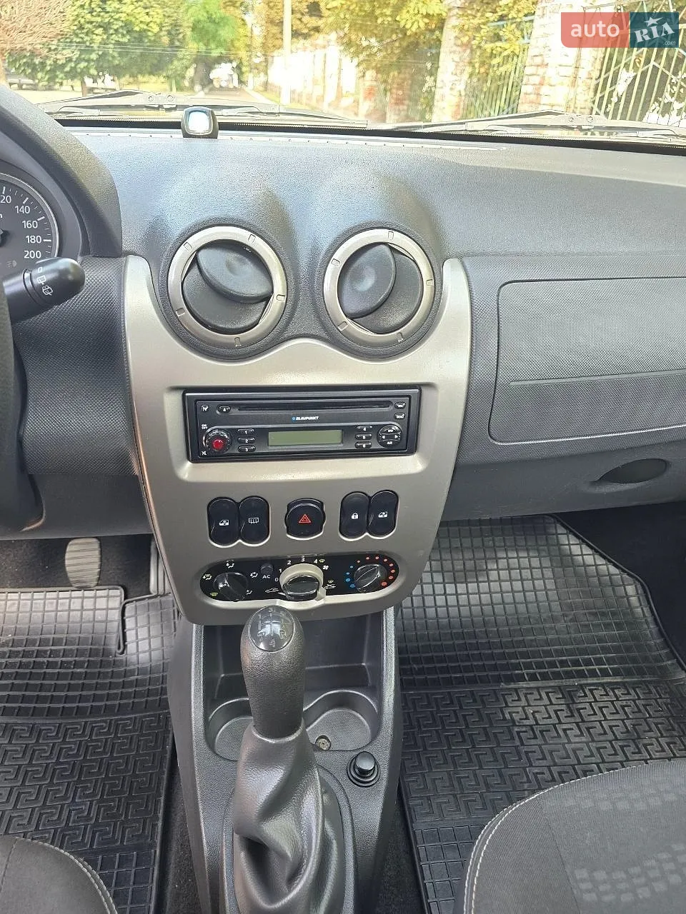 2011 Dacia Sandero - мініатюра 33