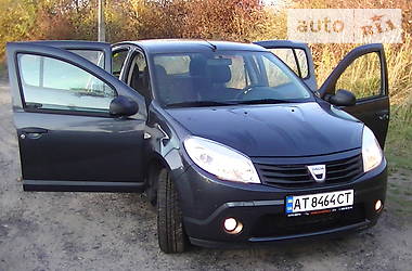 Хэтчбек Dacia Sandero 2009 в Ивано-Франковске