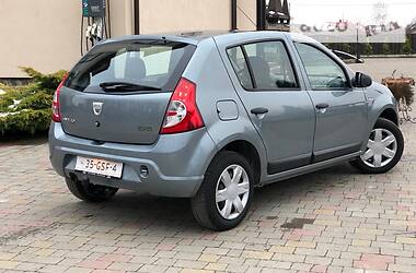 Хэтчбек Dacia Sandero 2009 в Стрые