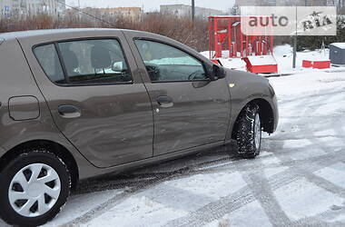 Хэтчбек Dacia Sandero 2018 в Дрогобыче