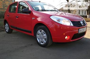 Хэтчбек Dacia Sandero 2009 в Кропивницком