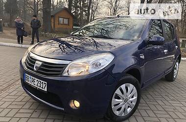 Хэтчбек Dacia Sandero 2009 в Дрогобыче