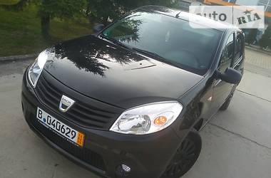 Хэтчбек Dacia Sandero 2009 в Самборе