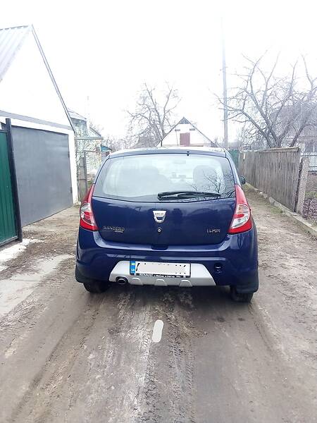 Хетчбек Dacia Sandero 2009 в Баришівка