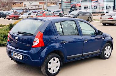 Хэтчбек Dacia Sandero 2009 в Кропивницком