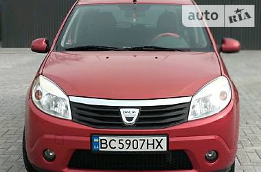 Хетчбек Dacia Sandero 2009 в Львові