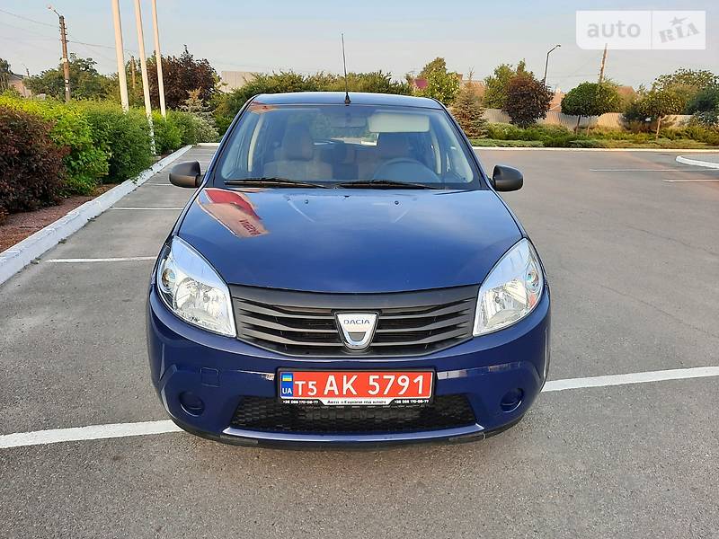 Хетчбек Dacia Sandero 2010 в Полтаві фото 13 Хетчбек Dacia Sandero 2010 в Полтаві