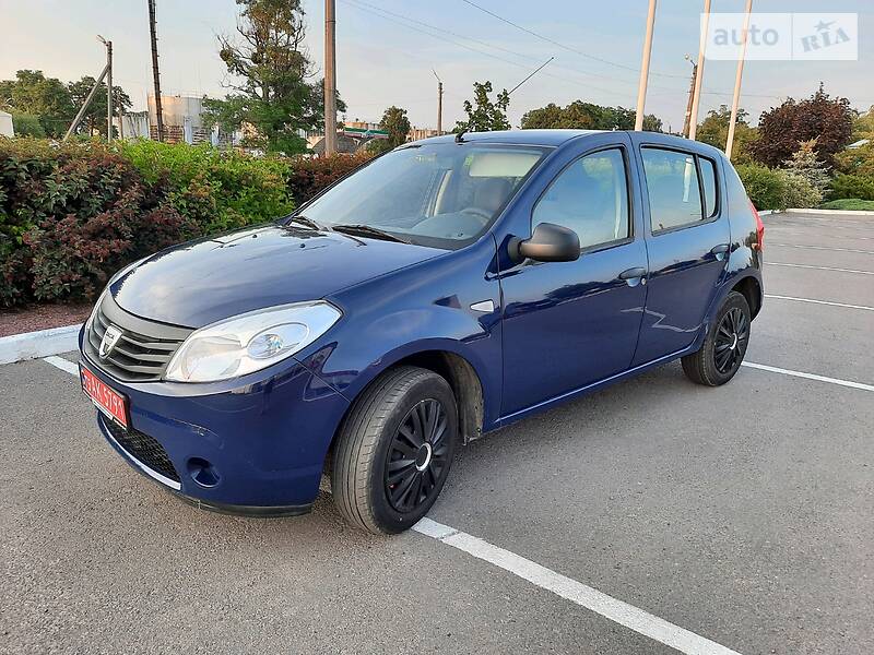 Хетчбек Dacia Sandero 2010 в Полтаві фото 14 Хетчбек Dacia Sandero 2010 в Полтаві