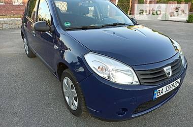 Хэтчбек Dacia Sandero 2009 в Кропивницком