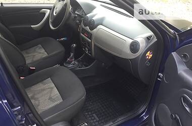 Хетчбек Dacia Sandero 2011 в 