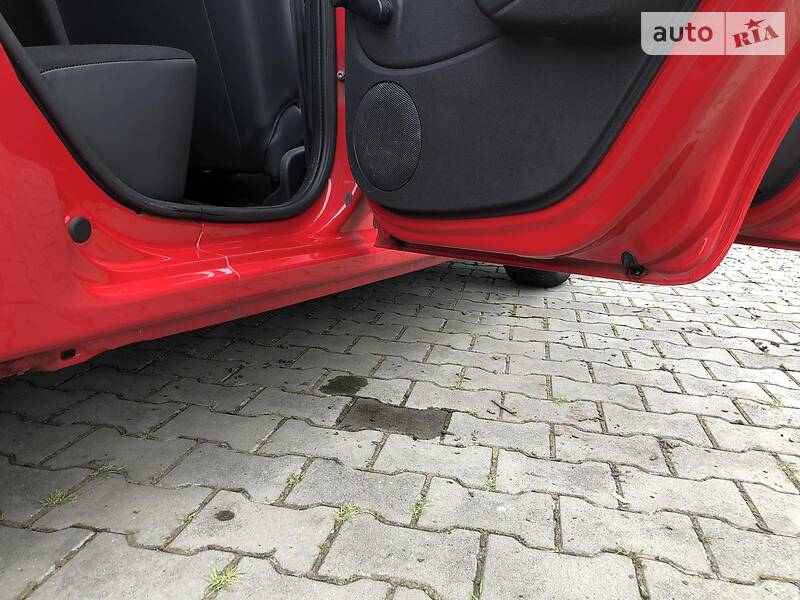 Хэтчбек Dacia Sandero 2009 в Дрогобыче