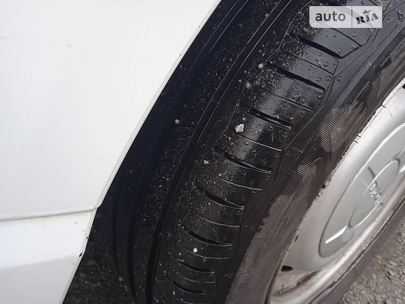 Хэтчбек Dacia Sandero 2012 в Изяславе