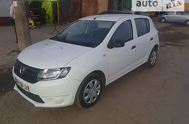 Хэтчбек Dacia Sandero 2014 в Калуше