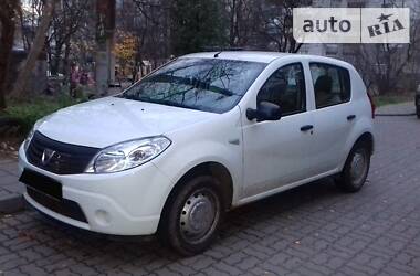 Хэтчбек Dacia Sandero 2011 в Львове