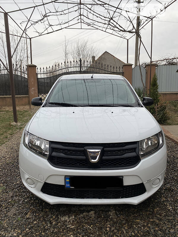 Хетчбек Dacia Sandero 2014 в Іршаві