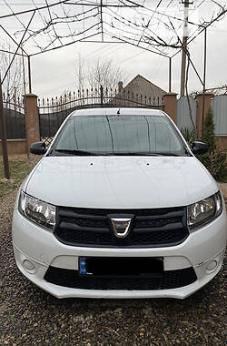 Хетчбек Dacia Sandero 2014 в Іршаві