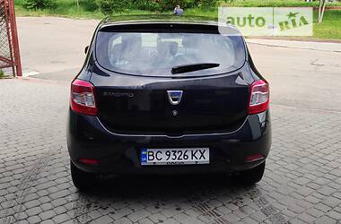 Хэтчбек Dacia Sandero 2014 в Львове