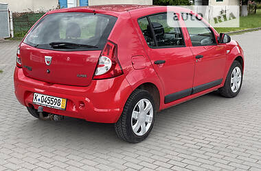 Універсал Dacia Sandero 2009 в 