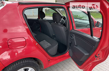 Універсал Dacia Sandero 2009 в 