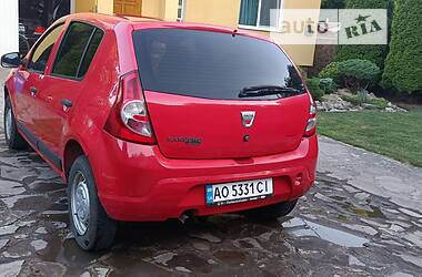 Хэтчбек Dacia Sandero 2009 в Ужгороде