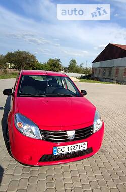 Хетчбек Dacia Sandero 2009 в Дрогобичі