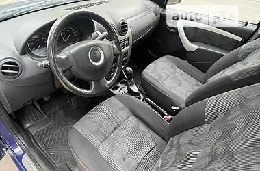 Хетчбек Dacia Sandero 2009 в 