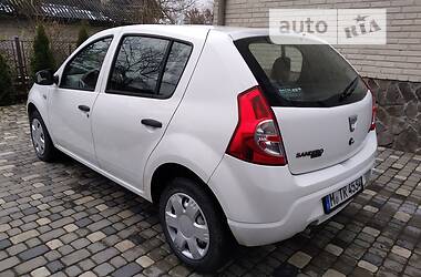 Хэтчбек Dacia Sandero 2009 в Ходорове